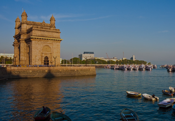 Gateway of India monument in Mumbai at sunset