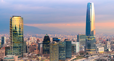 칠레의 그란 토레 산티아고 마천루 스카이라인 풍경